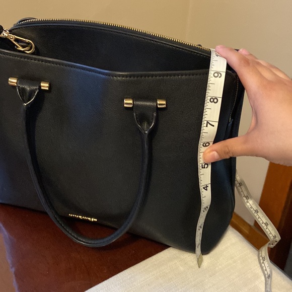 Nine West médium satchel ❤️ - Picture 8 of 8